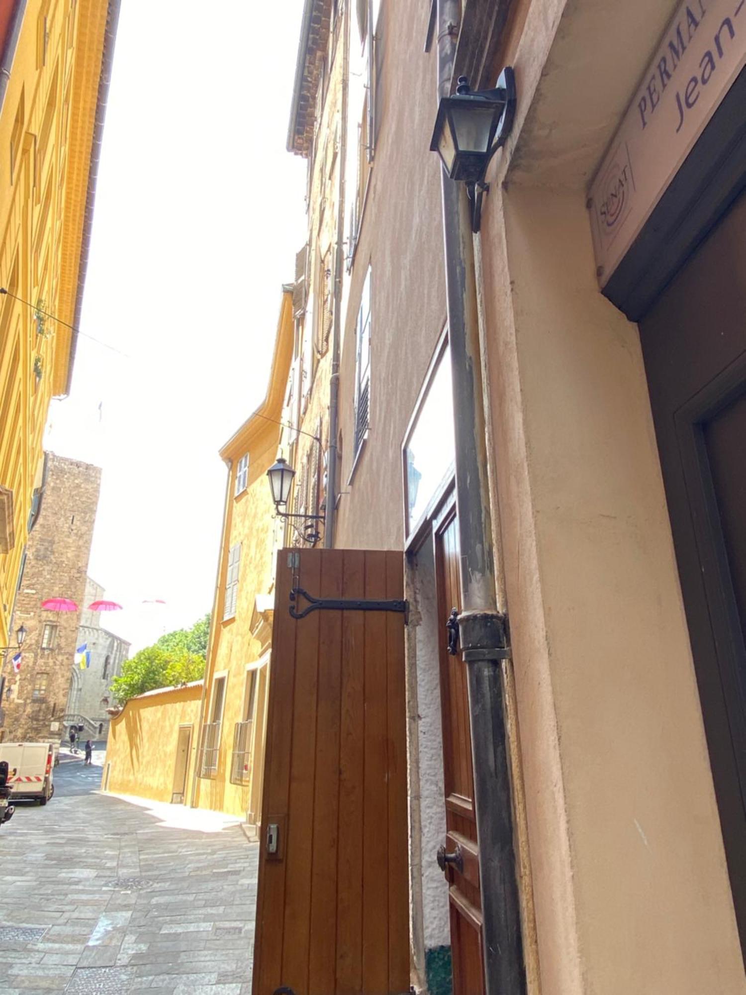 Cityparfum Insolite Et Boheme Grasse Exterior photo